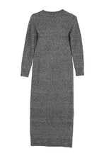 Vienna- V-neck sweater maxi dress