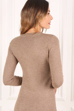 Vienna- V-neck sweater maxi dress